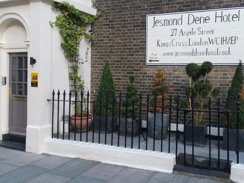 Фото The Suites- St Pancras Hotel Group