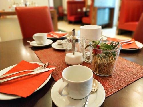 Гостиница Hotel Xtra Gleis в Херстеле