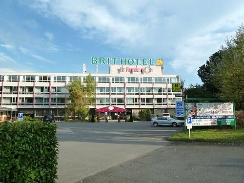 Гостиница Brit Hotel Saint Brieuc в Сен-Бриё