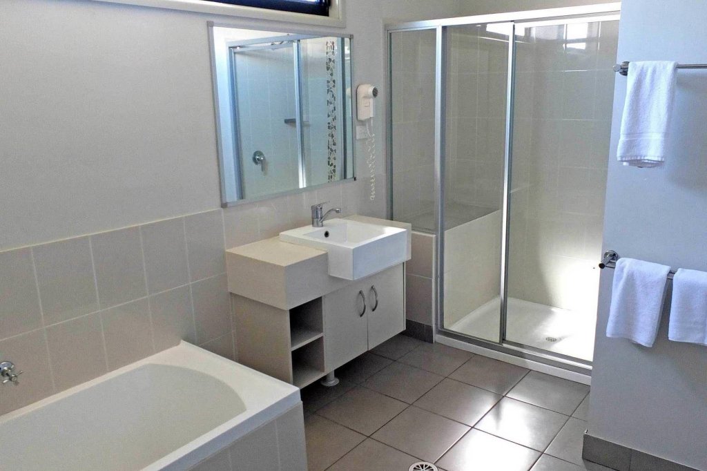 Фото Ocean Beach Tourist Park