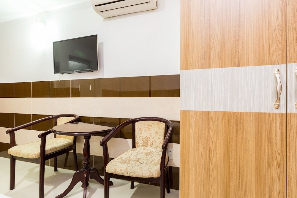 Фото Oyo 560 Le Ngan Phung Hotel