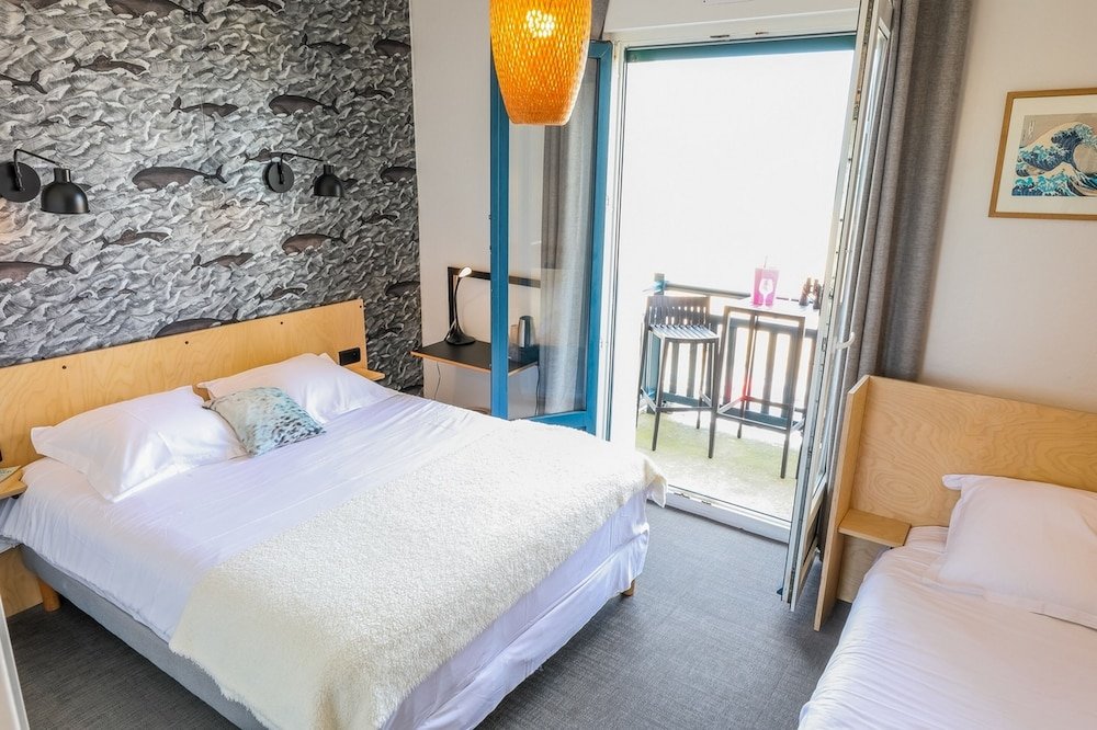 Фото Hôtel Les Charmettes