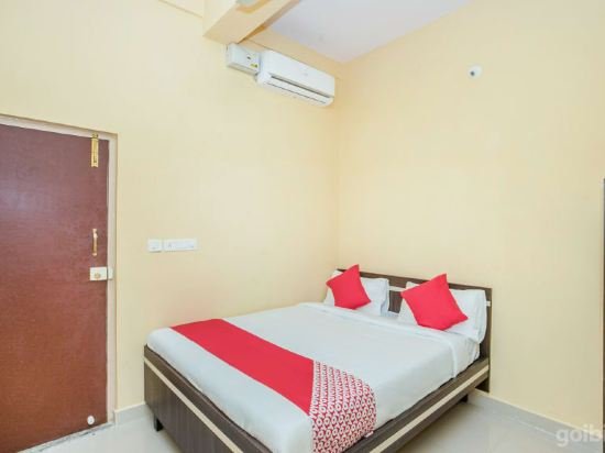 Фото Oyo 12840 Sri Guru Residency