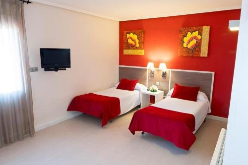 Фото Hotel La Carreta