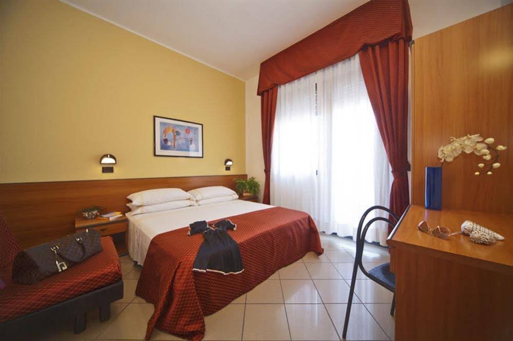 Фото Hotel Ostuni