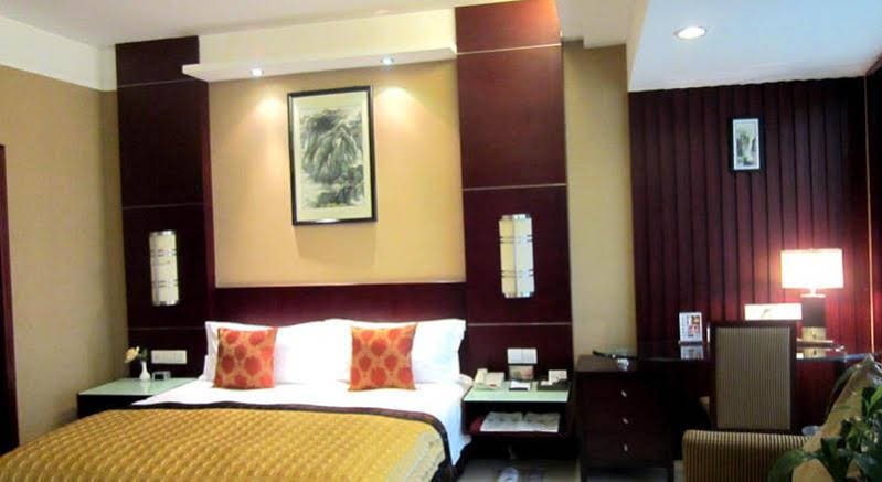 Фото Howard Johnson Wyndham Leonora plzaz Shanghai