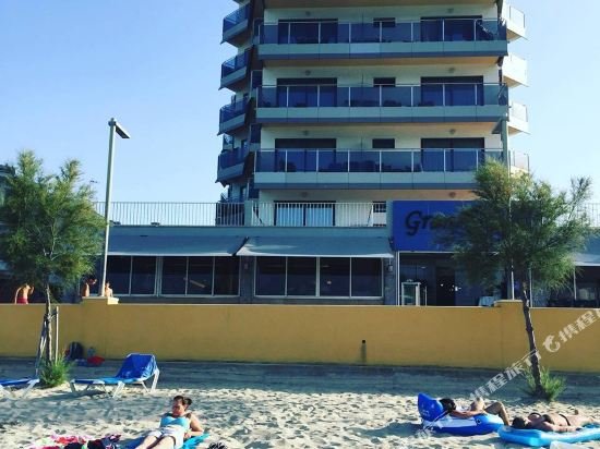 Фото Отель Thb Gran Bahia Hotel and Apartments