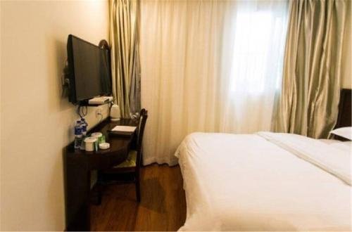 Фото GreenTree Inn Suzhou Shilu Walk Street West Ganjiang Road Shell Hotel