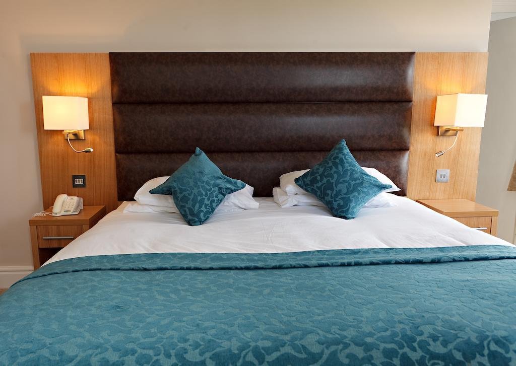 Фото The Links Country Park Hotel