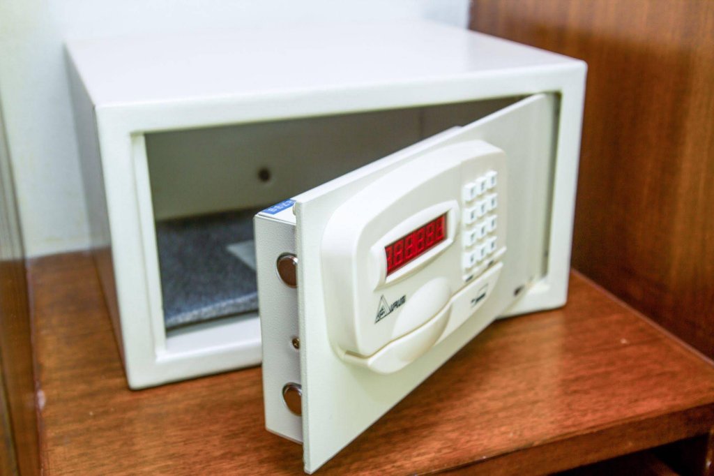 Фото A-One New Wing Hotel