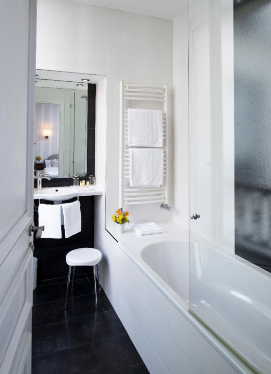 Фото Hotel St Pétersbourg Opéra & SPA