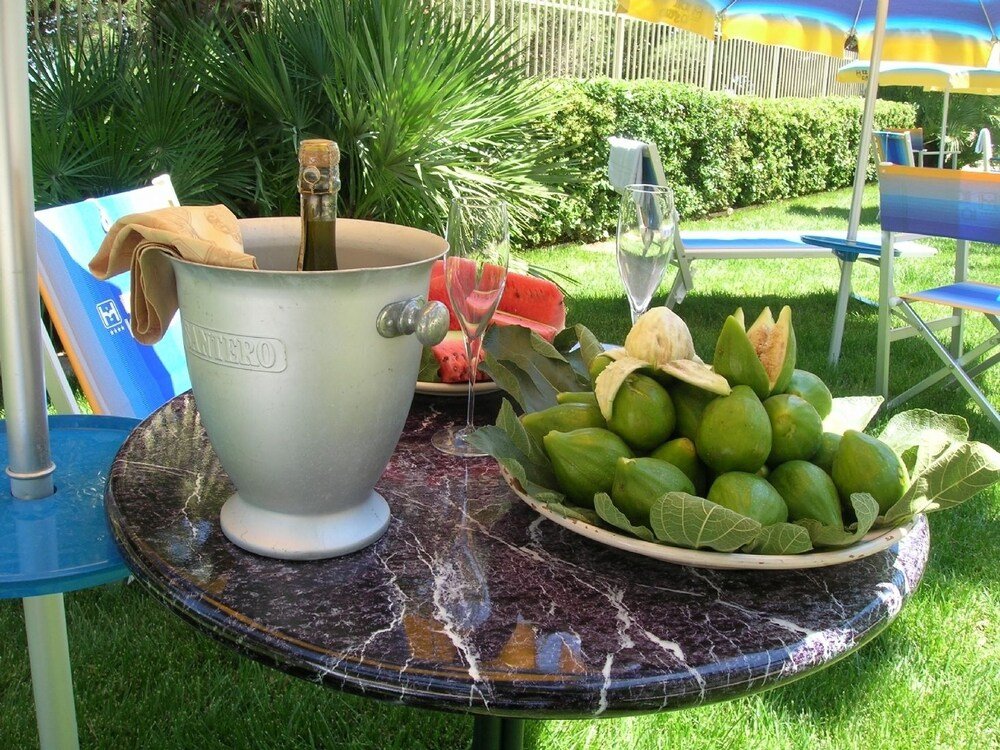 Фото Hotel Lo Smeraldo