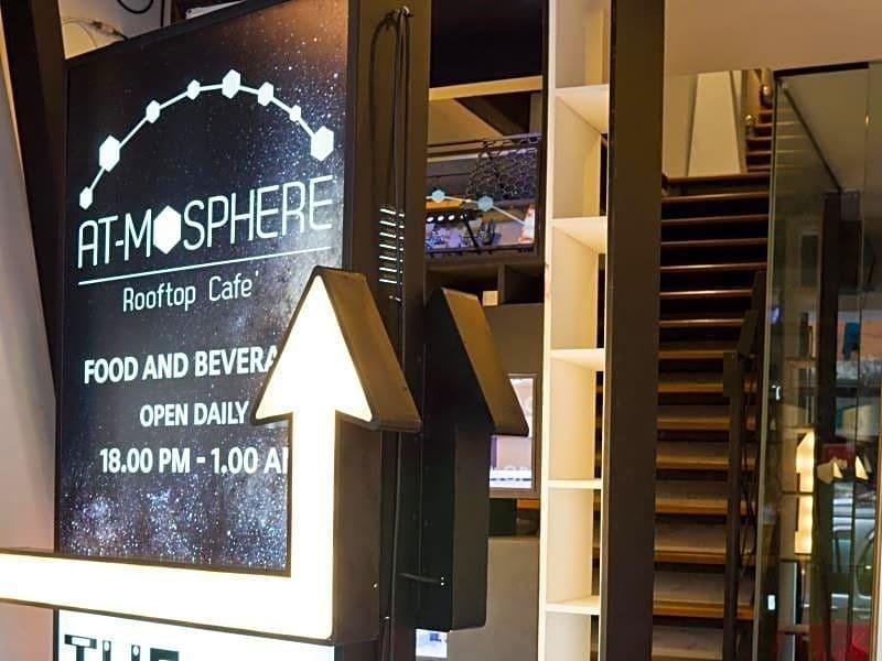 Фото The Secret Service Hotel