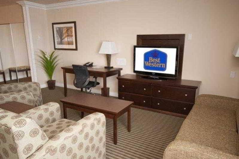 Фото Best Western Plus Mirage Hotel & Resort