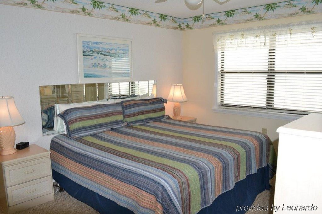 Фото Sunswept Condominiums