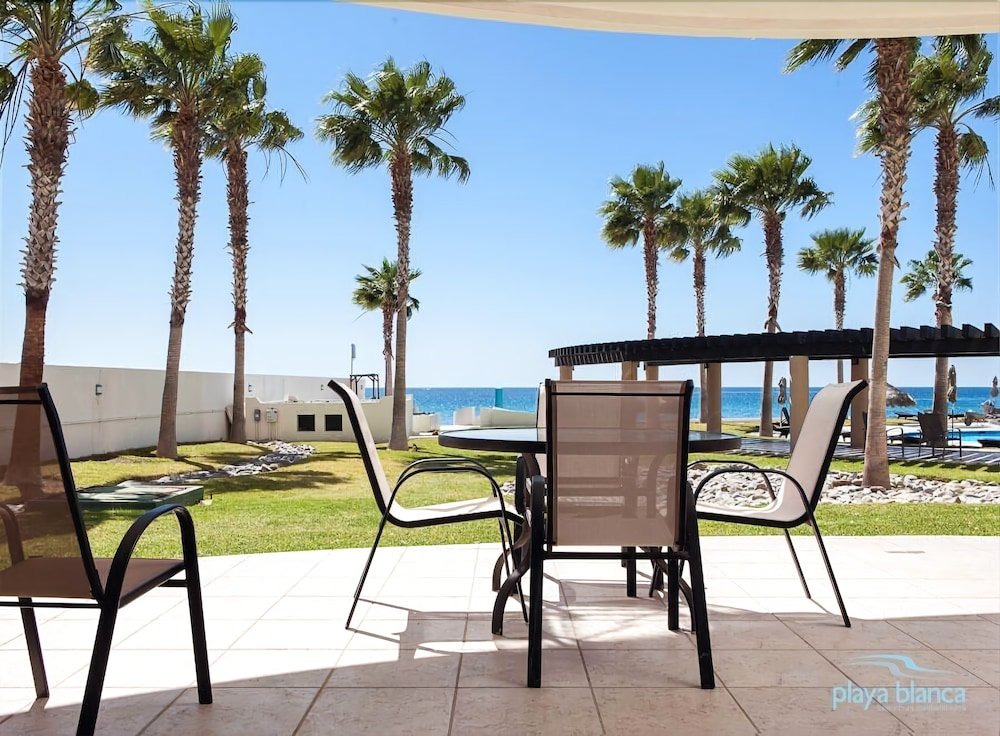 Фото 1 Playa Blanca 1207 - 1 Br condo by RedAwning