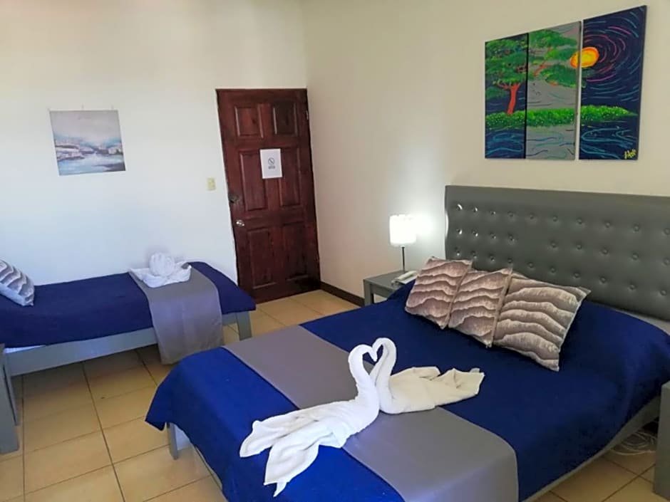 Фото Cocoon Hotel