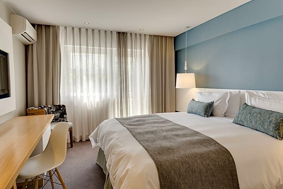 Фото Protea Hotel Cape Town Sea Point