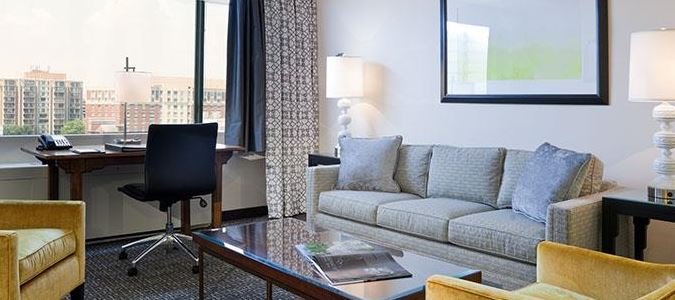 Фото State Plaza