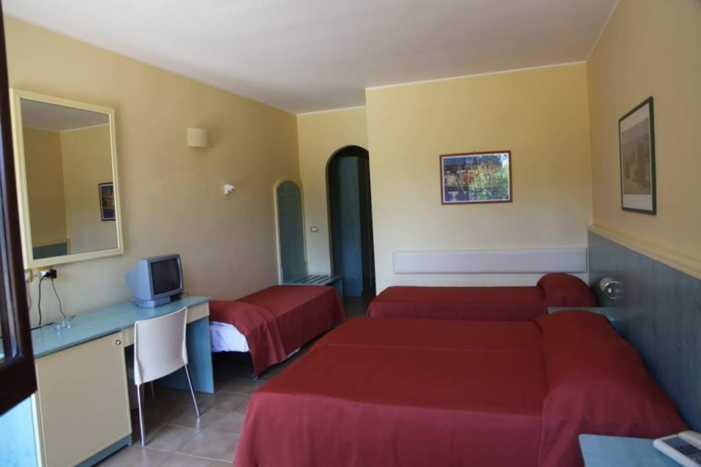 Фото Hotel Villaggio Calaghena