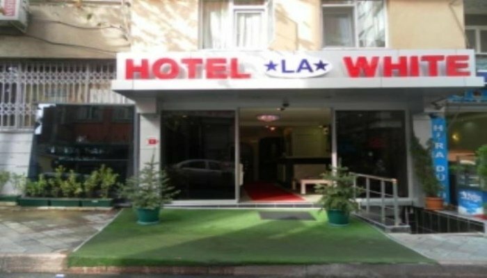 Гостиница Hotel La White в Фатихе
