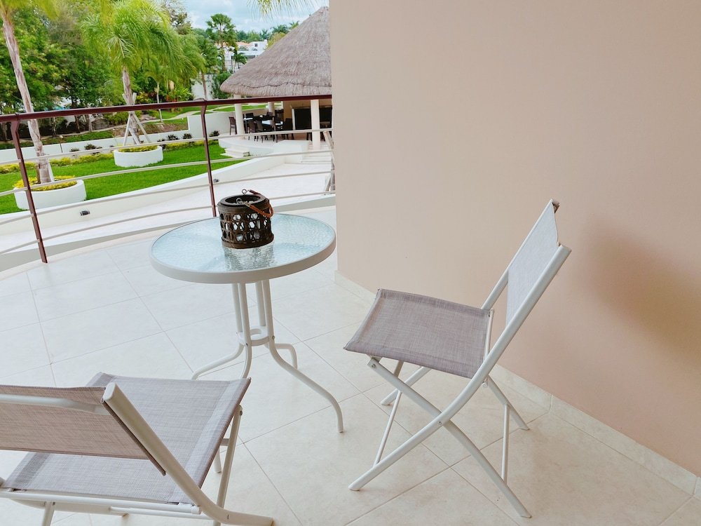 Фото Luxury 2 Bedroom Apartments