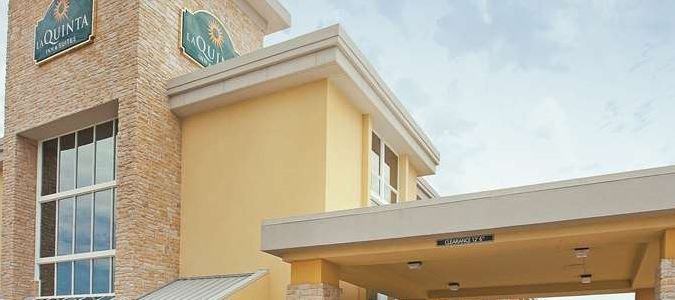 Фото La Quinta Inn & Suites by Wyndham Dallas I-35 Walnut Hill Ln