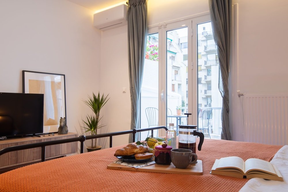 Фото Phaedrus Living: City Luxury Flat Mavromichali