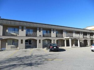 Гостиница Metro Inn Calgary Northwest