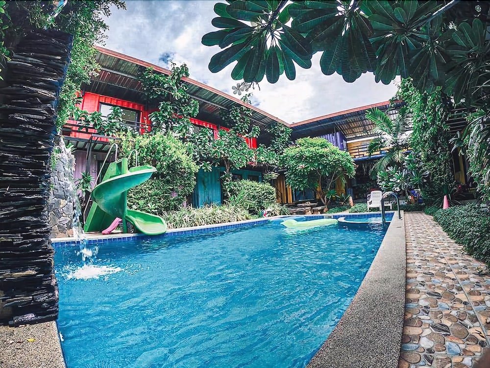 Фото отеля 1