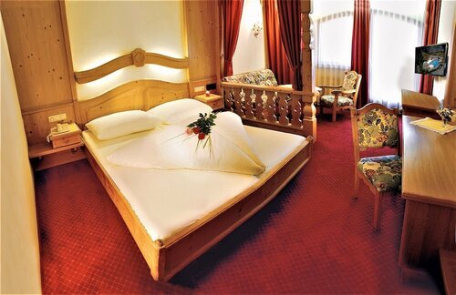 Внешний вид отеля Hotel Rose в Майрхофене, фото 2