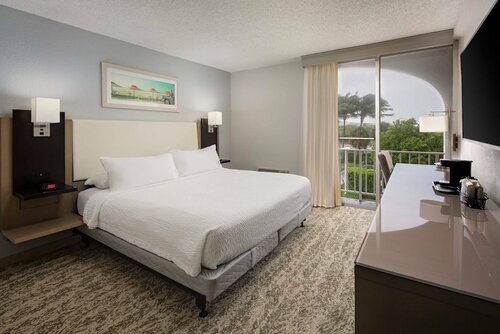 Гостиница Fairfield Inn And Suites by Marriott Palm Beach в Палм Бич