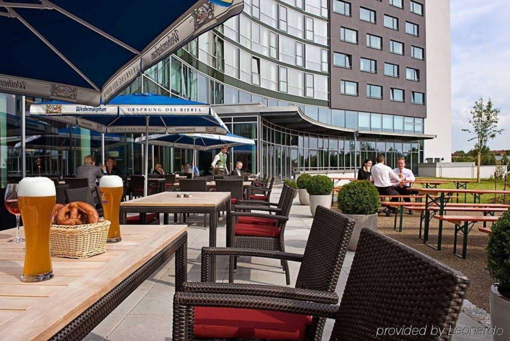 Фото Infinity Hotel & Conference Resort Munich