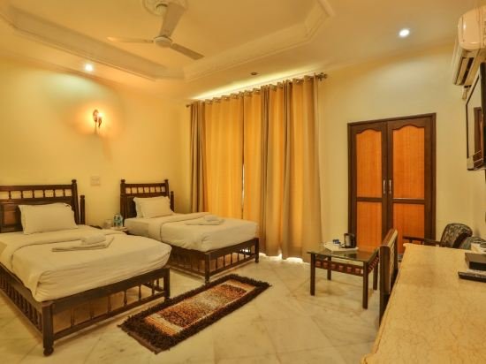 Фото Hotel Vasundhara Palace Rishikesh