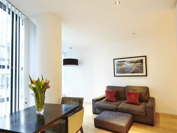 Фото Residence Inn by Marriott London Tower Bridge