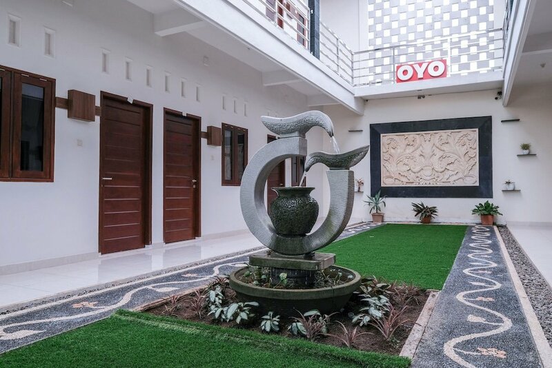 Гостиница Oyo 2587 Enfaza Guesthouse Syariah