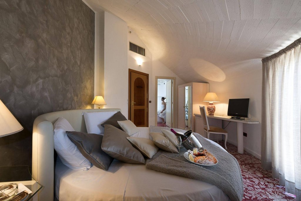 Фото Hotel Leonessa