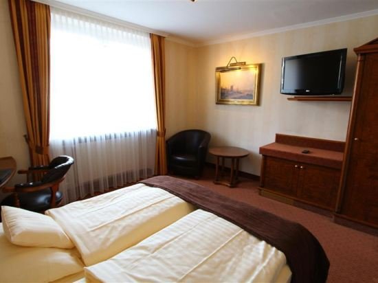 Фото Ibis Ales Centre Ville