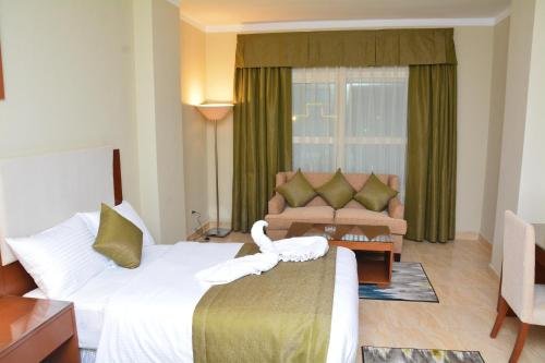 Фото Rehana Plaza Hotel