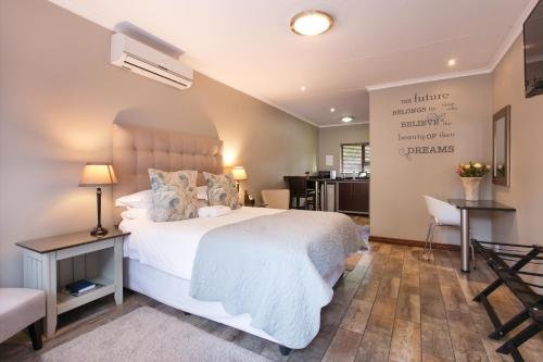 Фото Lavenders At Constantia Guest