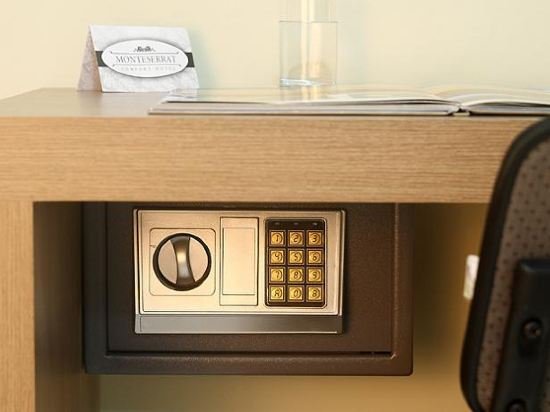 Фото Monte Serrat Hotel