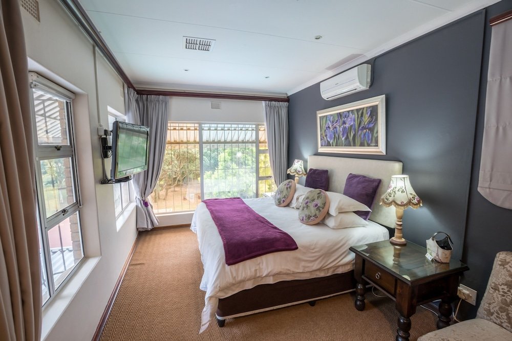 Фото Hillton Manor Guest House