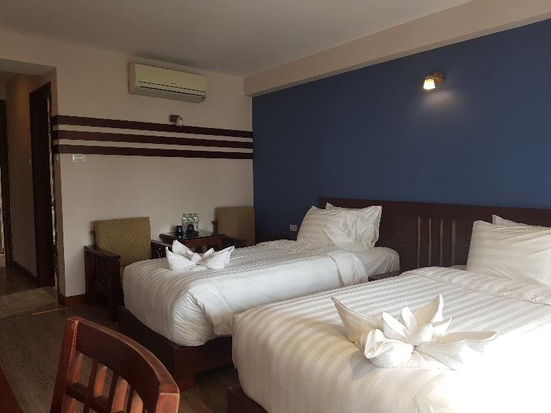 Фото Hanoi La Castela Hotel