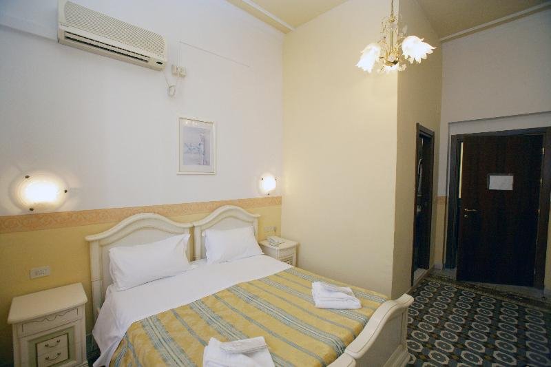 Фото Hotel Desirée