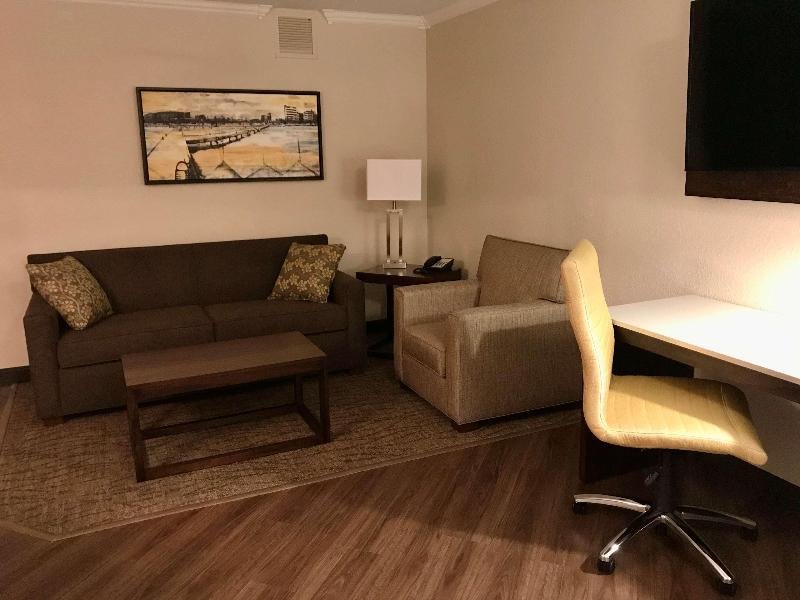 Фото Best Western Premier Bridgewood Resort Hotel