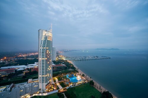 Гостиница Movenpick Siam Hotel Na Jomtien Pattaya - Sha Extra Plus в Паттайе