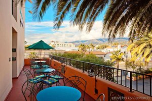 Гостиница Holiday Inn Express Santa Barbara, an Ihg Hotel