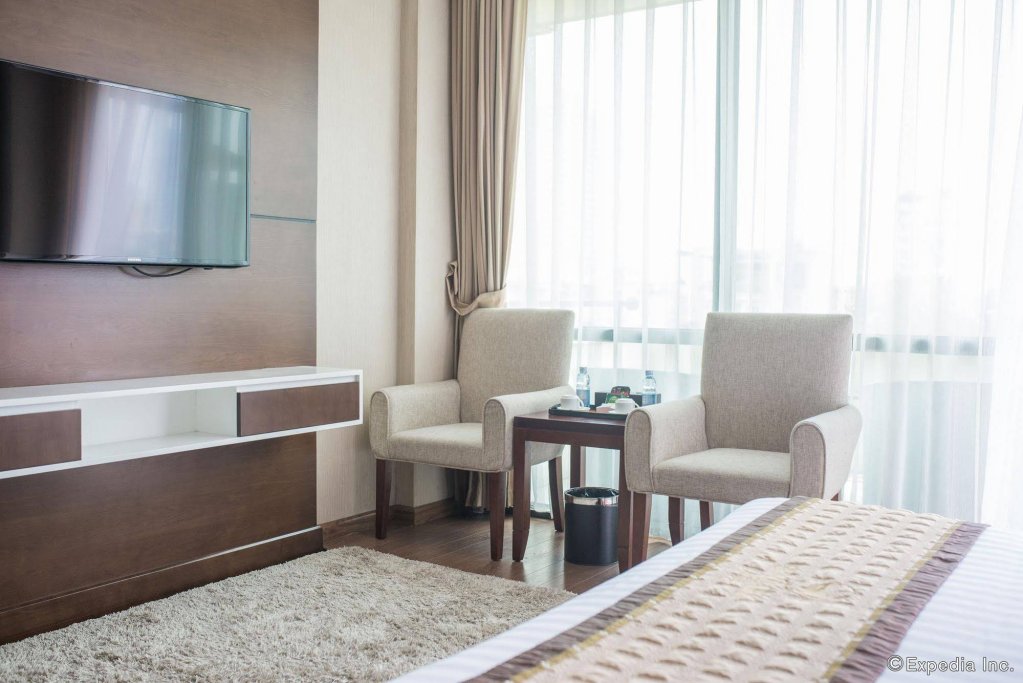 Фото Skylark Hotel