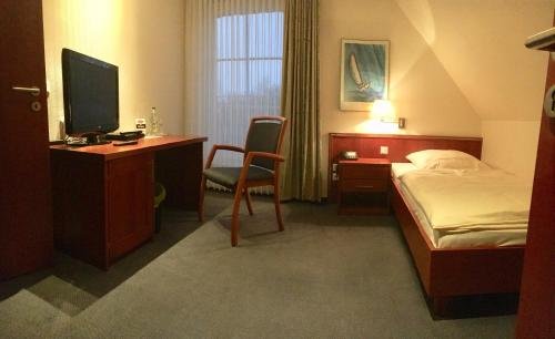 Фото Hotel Rheinischer Hof