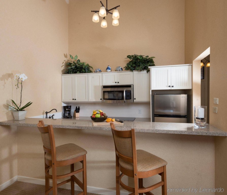 Фото La Jolla Shores Hotel